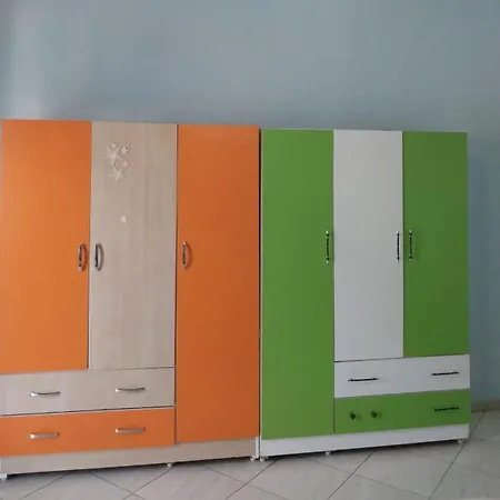 One Bedroom Apartament- With Balcony Тирана